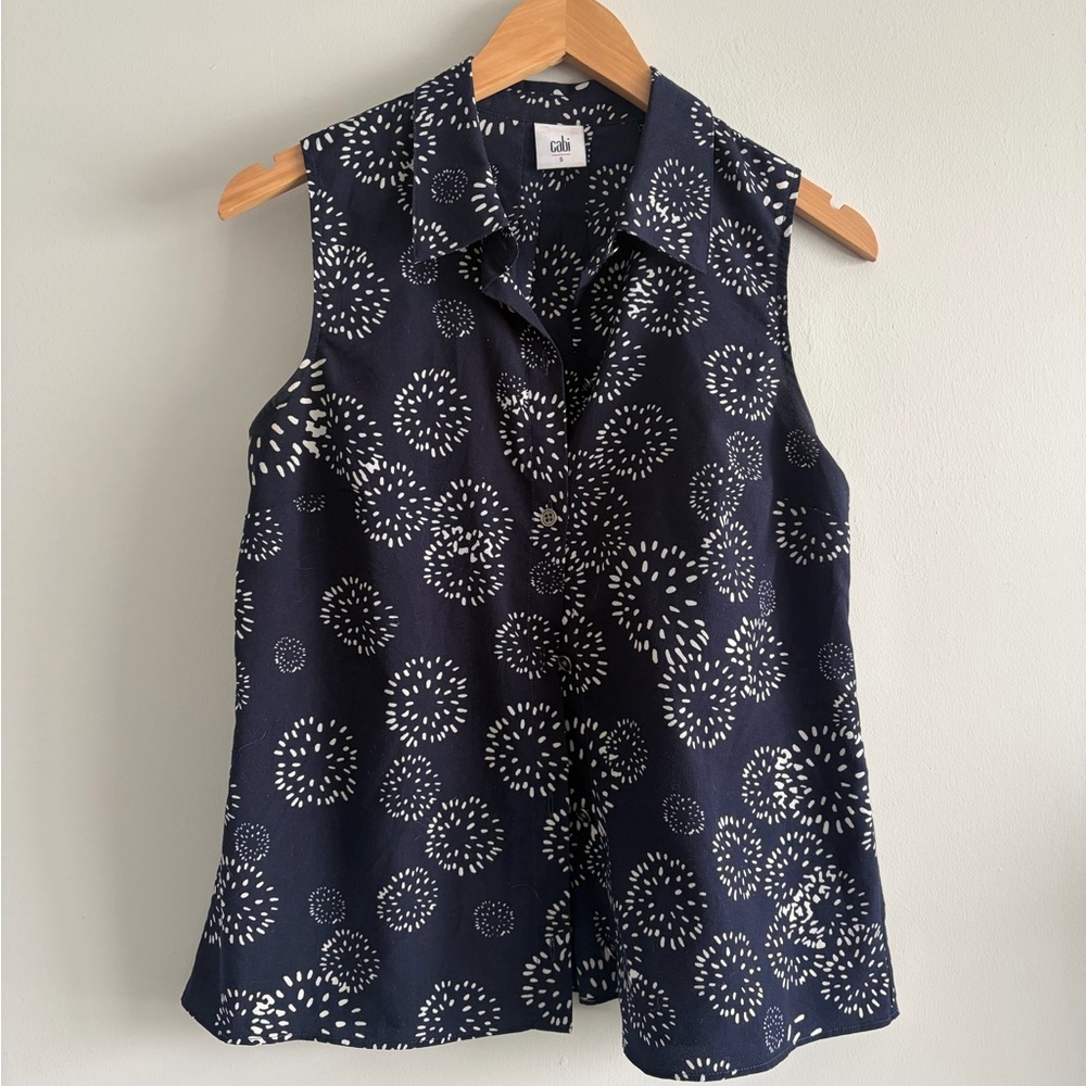CABI Relaxed Sleeves Top with Peplum Back